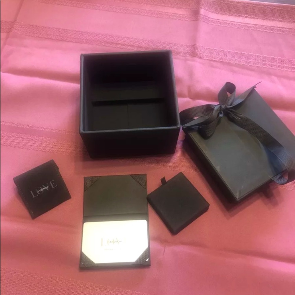 Vera Wang love collection